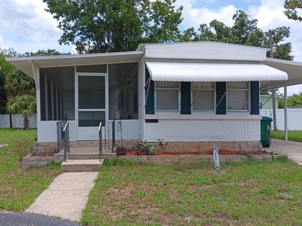 918 N. Colonial Cir., Daytona Beach, FL 32117