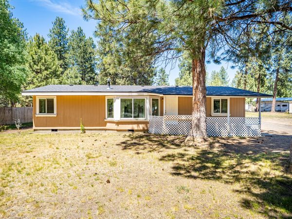 60245 Lakeview Drive, Bend, OR 97702