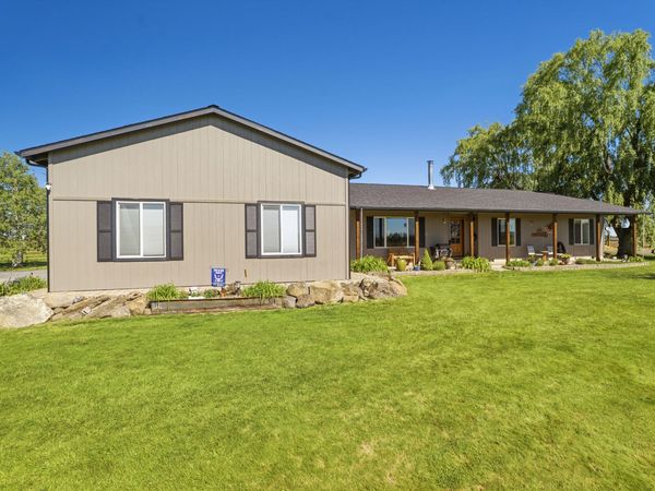 4793 SW Williams Road, Powell Butte, OR 97753