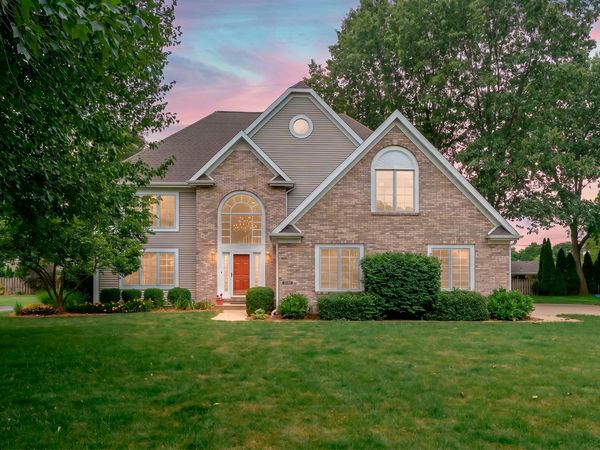 2166 Alpine Court, Stevensville, MI 49127