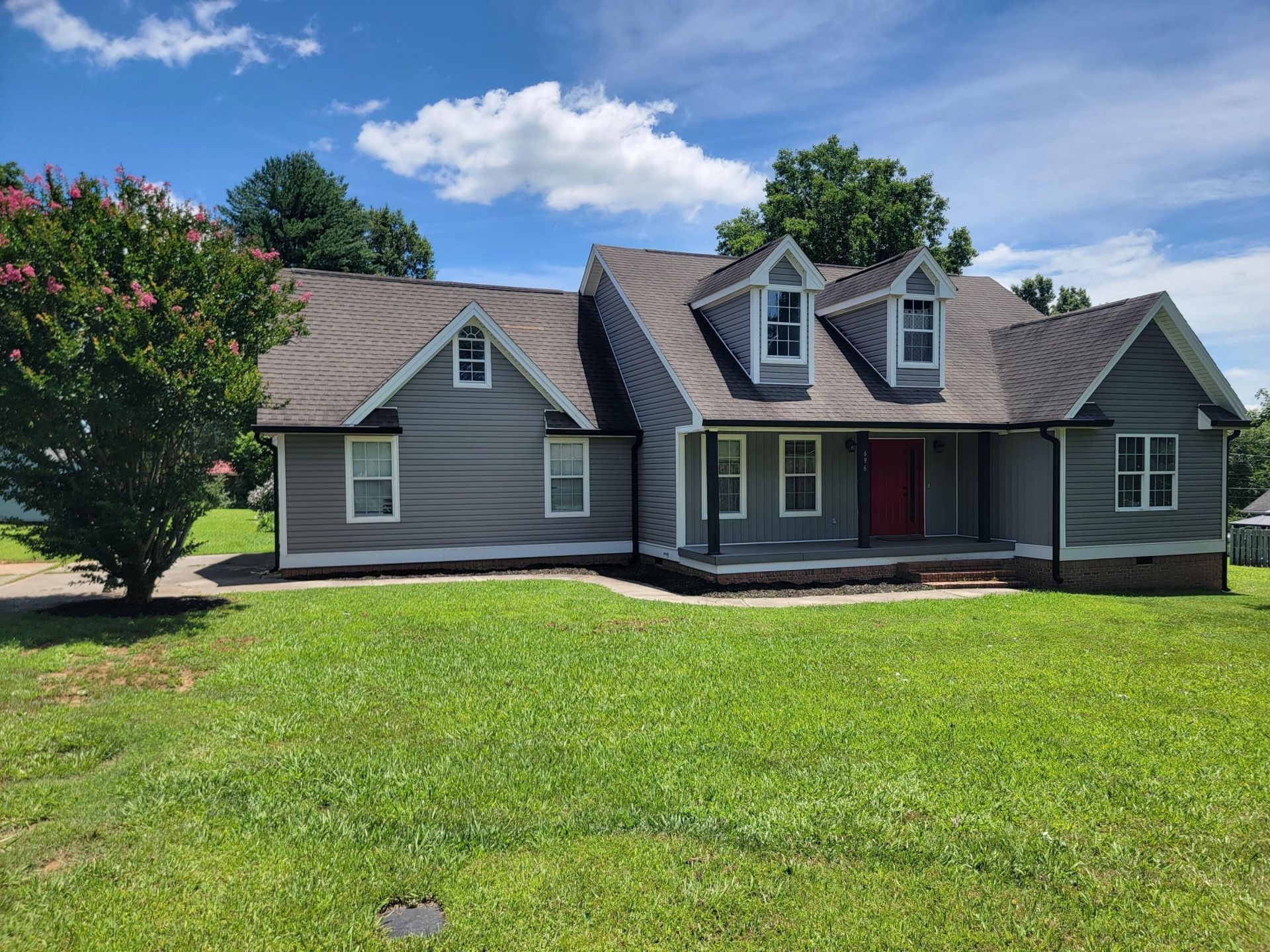 696 Thomas Avenue, Chickamauga, GA 30707 Main Photo