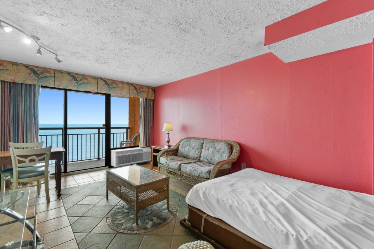 1501 S Ocean Blvd.  Photo 12