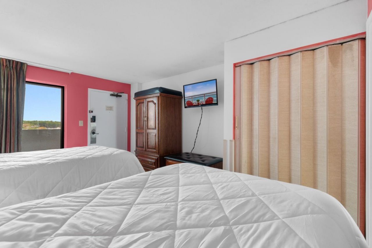 1501 S Ocean Blvd.  Photo 15