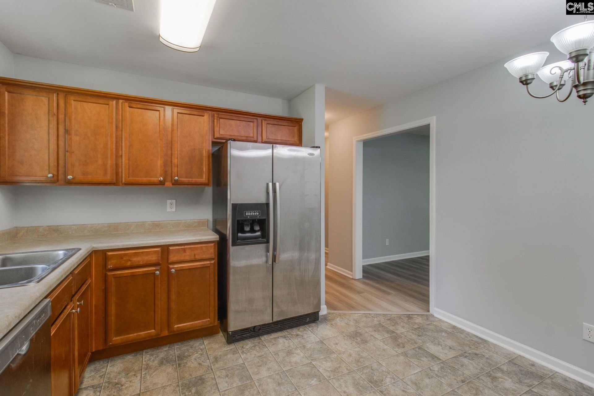 108 Premier Place  Photo 11