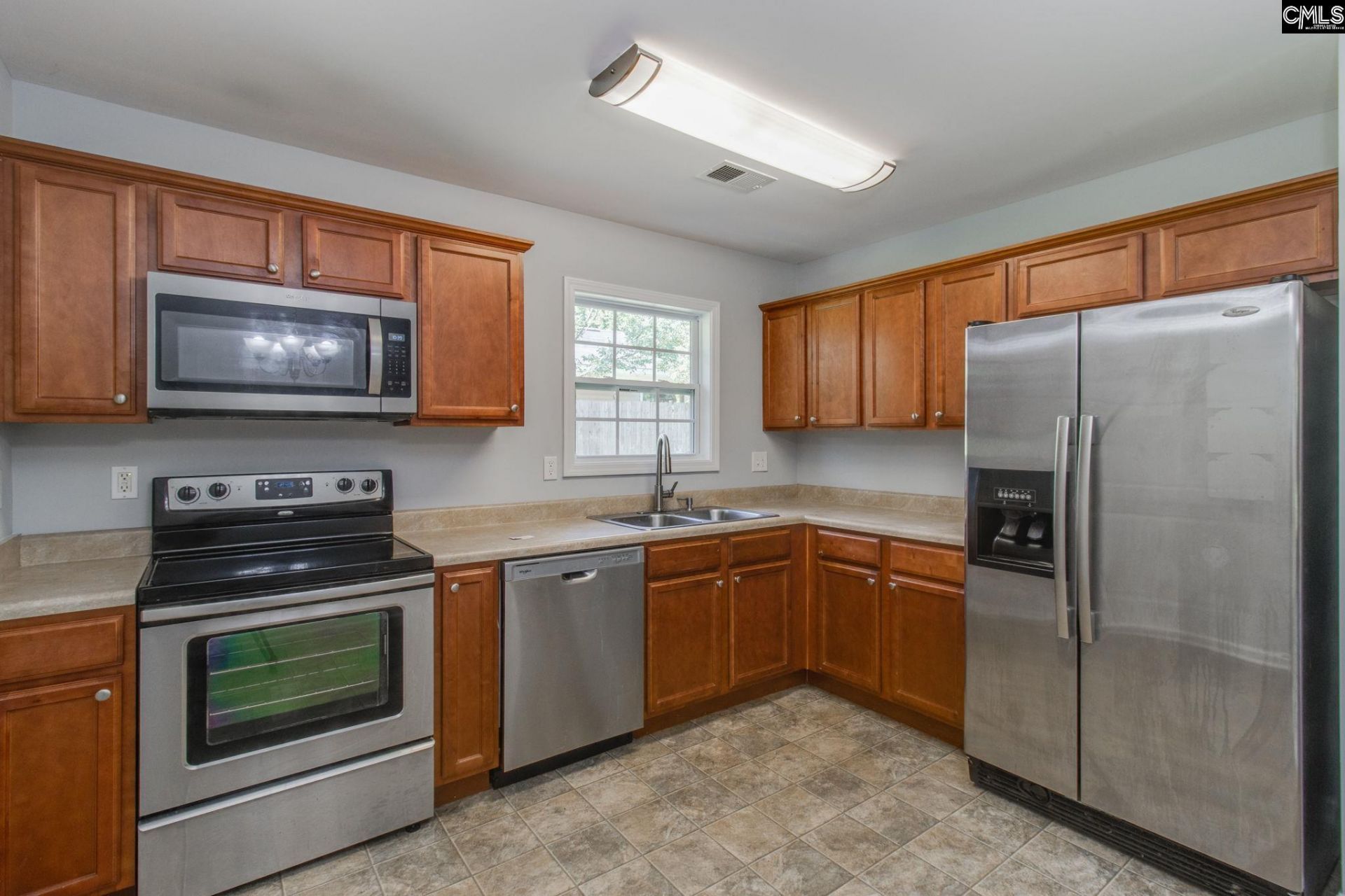 108 Premier Place  Photo 9