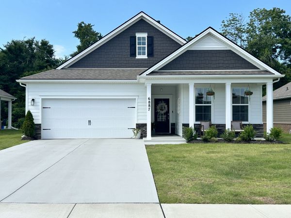 6887 Japonica Ln, White House, TN 37188