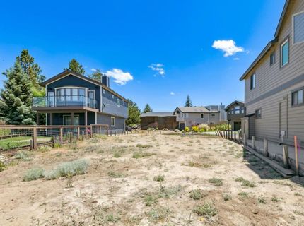 1975 Daggett Court, South Lake Tahoe, CA 96150 Photo