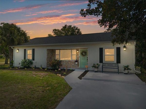8795 101st Court, Vero Beach, FL 32967