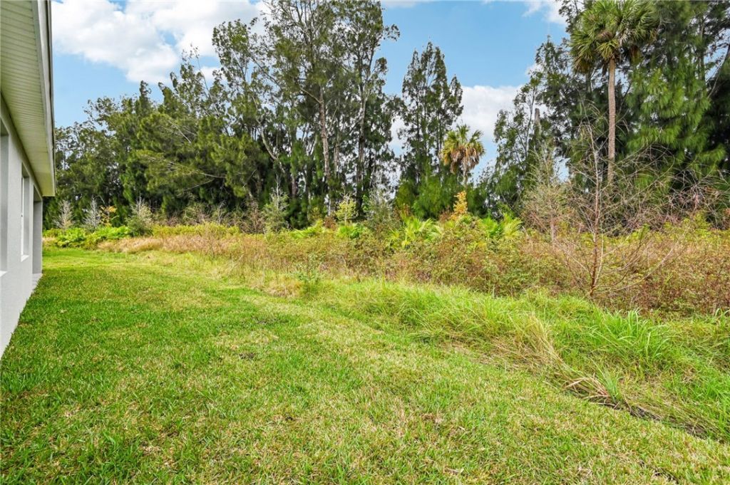 5629 Hampton Park Circle, Vero Beach, FL 32966 Photo
