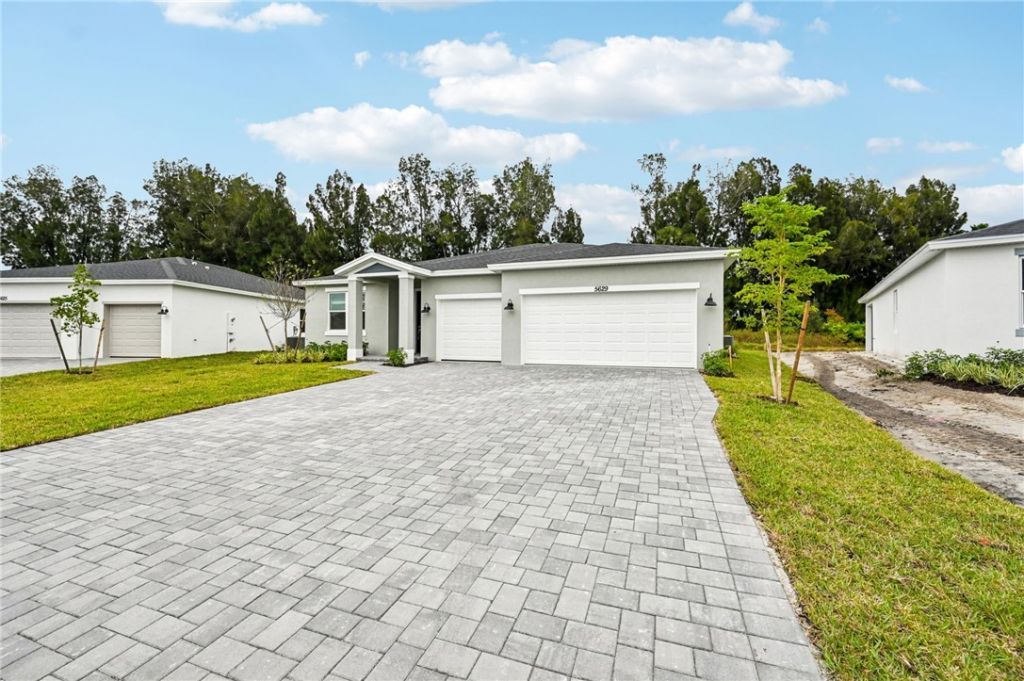 5629 Hampton Park Circle, Vero Beach, FL 32966 Photo