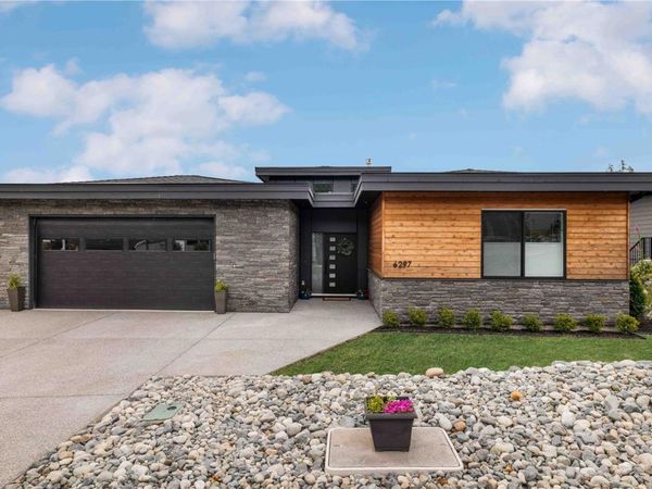 6297 Highwood Dr , Duncan, BC V9L 0H5