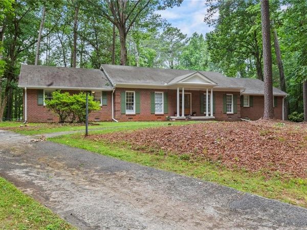 2373 Oxbow Circle, Stone Mountain, GA 30087
