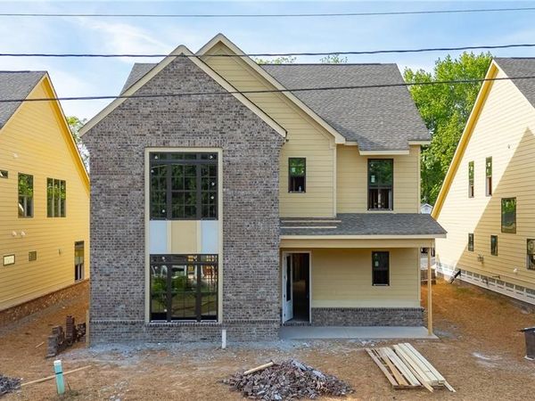 5812 Mitchell Street , Flowery Branch, GA 30542