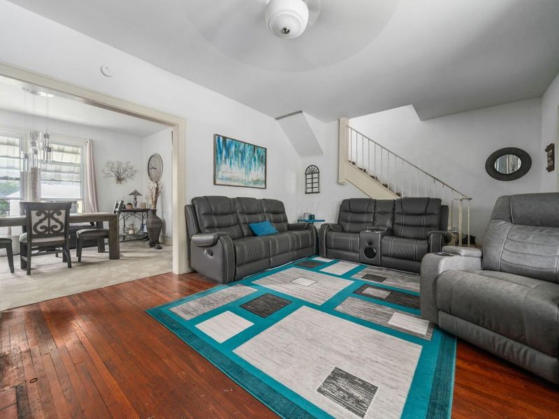 755 Euclaire Avenue , Columbus, OH 43209 Photo 4