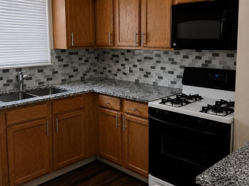 349 S Wayne Avenue , Columbus, OH 43204 Photo 2