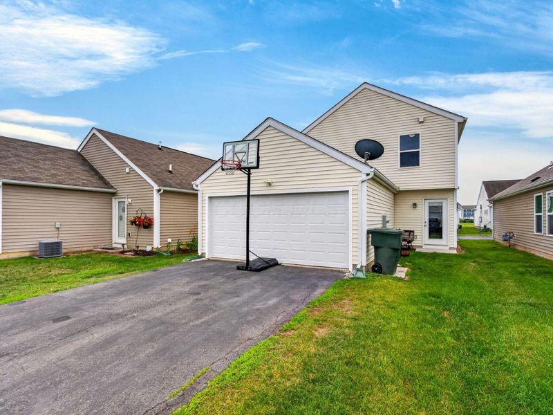 6266 Red Glare Drive, Unit 244, Galloway, OH 43119 Photo 32
