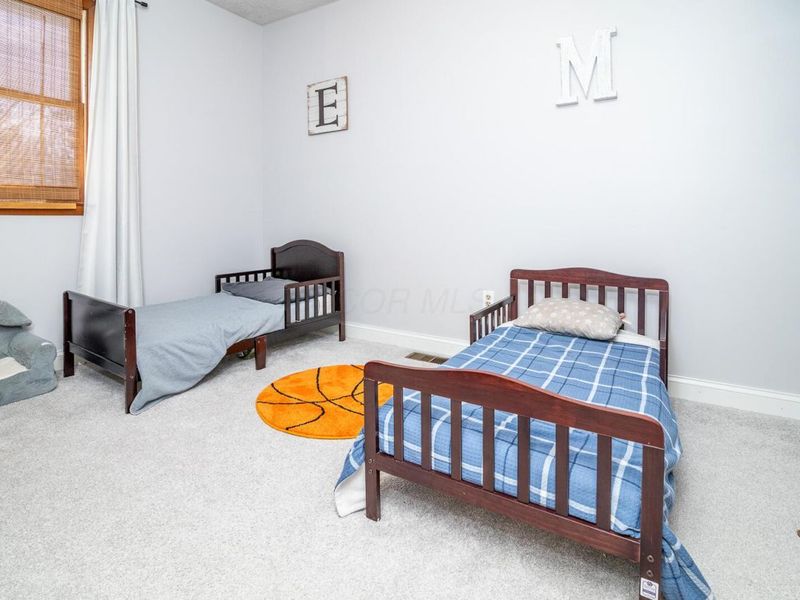 3548 S Hamilton Road , Columbus, OH 43232 Photo 16