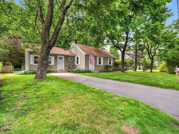 21 Elizabeth Street, Stoughton, MA 02072