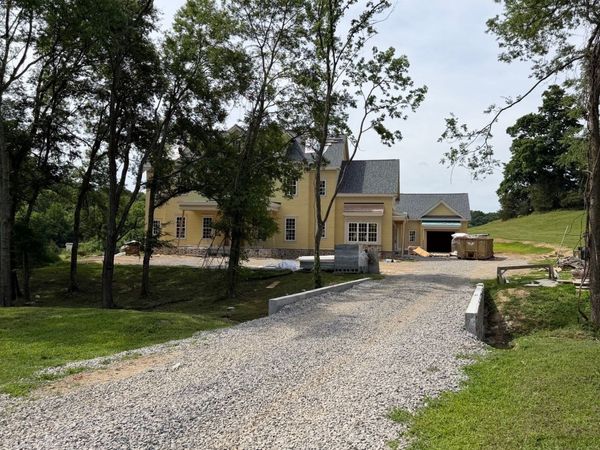 6747 Cool Springs Rd , Thompsons Station, TN 37179