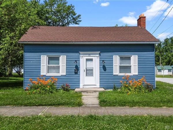 101 S Howard Street, Sabina, OH 45169