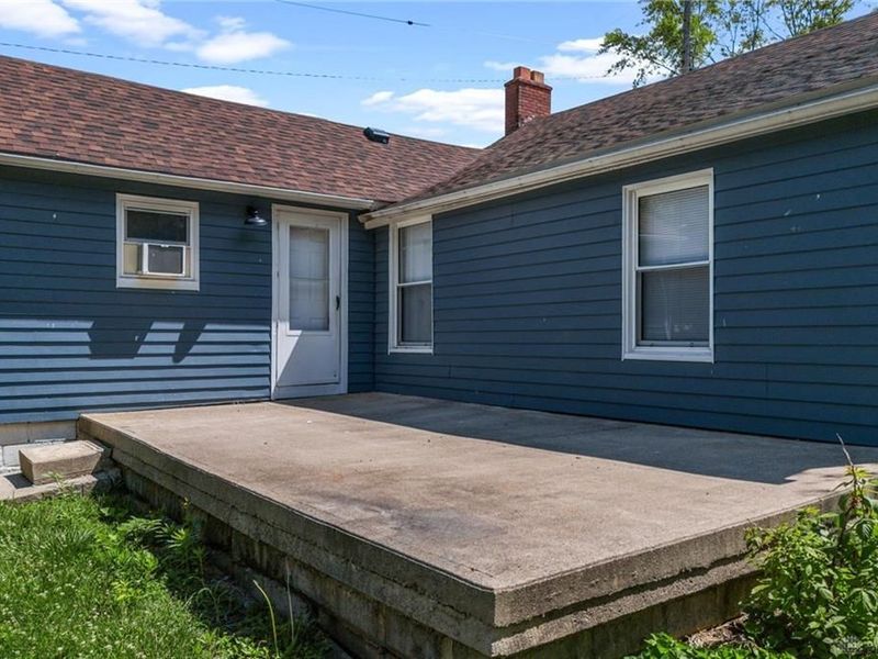101 S Howard Street, Sabina, OH 45169 Photo 4