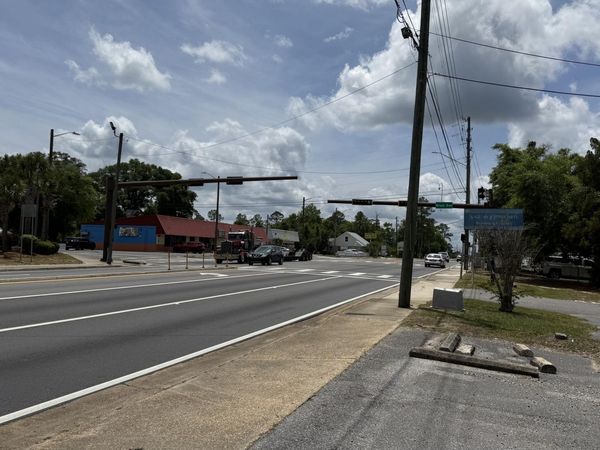 650 S US Highway 331 , Defuniak Springs, FL 32435