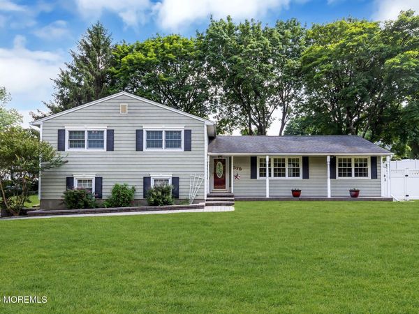 375 Oak Hill Road, Red Bank, NJ 07701