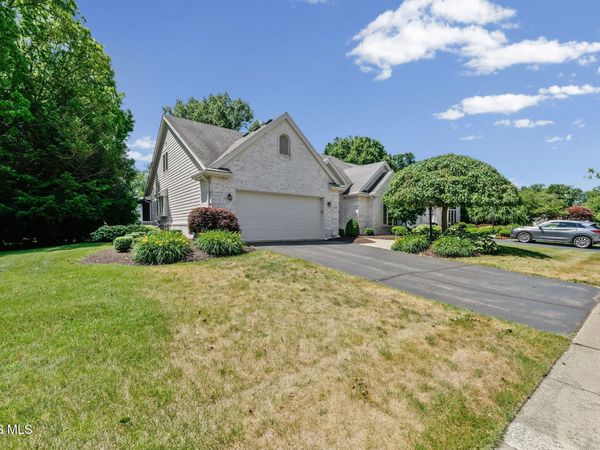 6545 Carrietowne Lane , Toledo, OH 43615