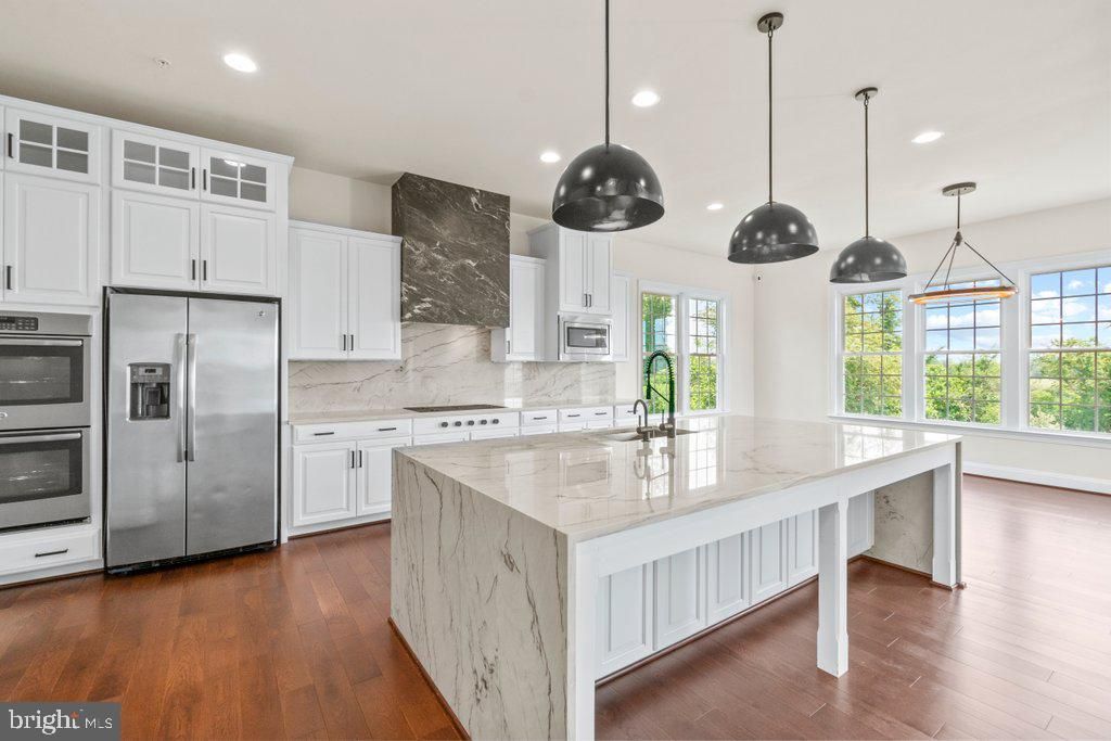 555 PARKLAND ROAD, ELDERSBURG, MD 21784
