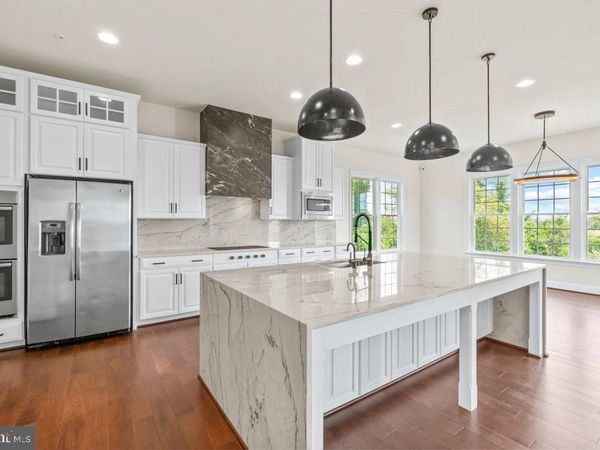 555 PARKLAND ROAD, ELDERSBURG, MD 21784