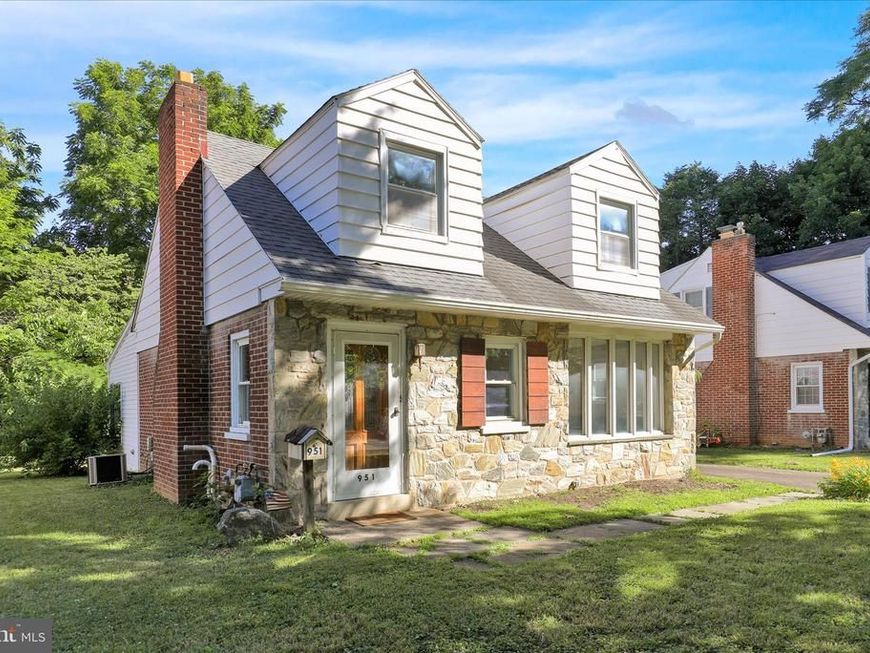 951 New Holland Avenue, Lancaster, PA 17601 Main Photo