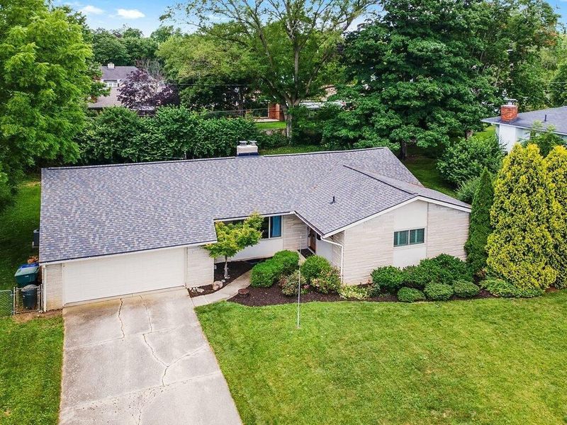 4145 Kendale Road , Columbus, OH 43220 Photo 11