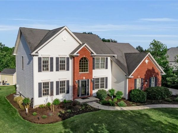5551 Field Brook Drive, East Amherst, NY 14051