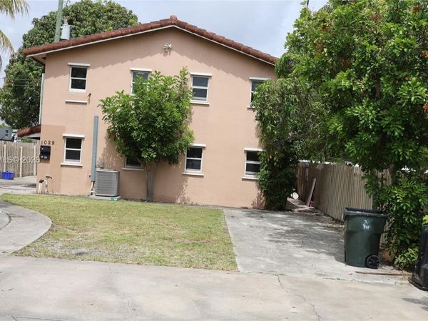 1029 S C St, Lake Worth, FL 33460