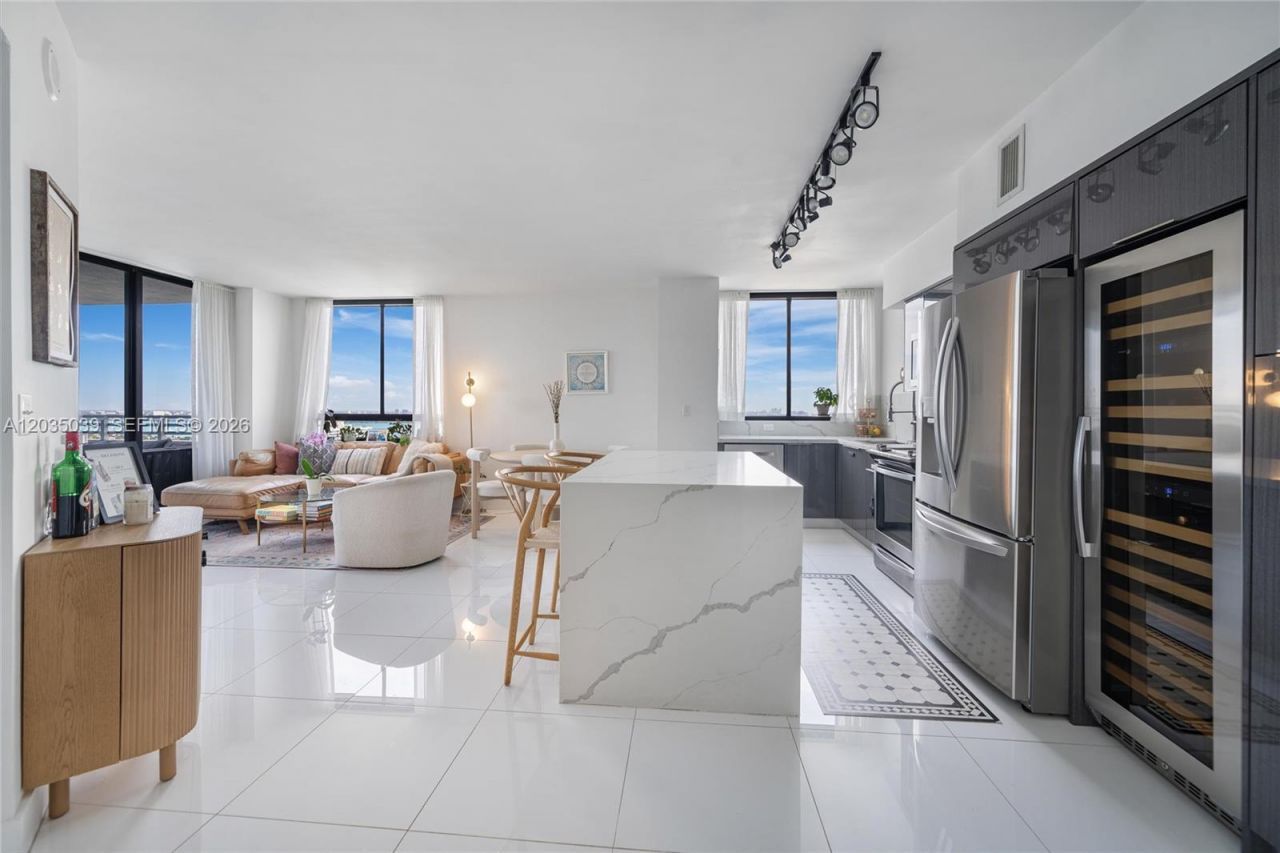 1330 West Ave, Unit 3001, Miami Beach, FL 33139 Photo