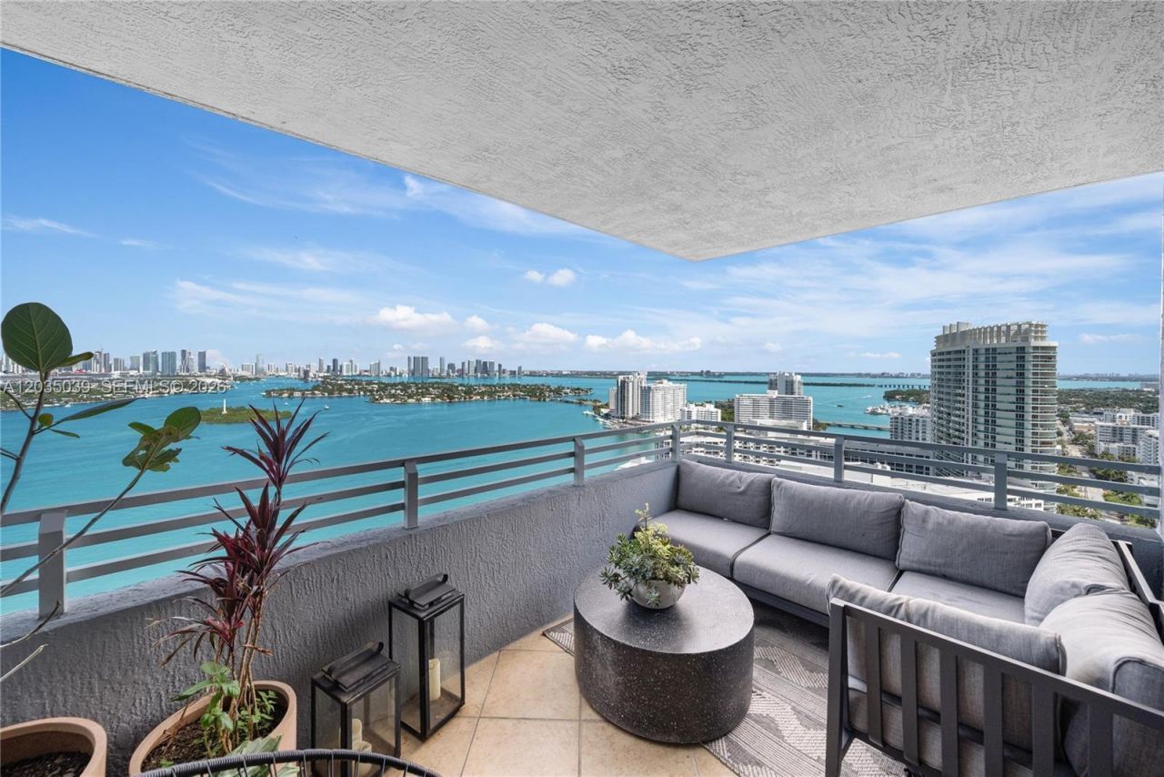 1330 West Ave, Unit 3001, Miami Beach, FL 33139 Photo