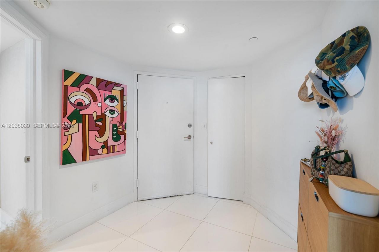1330 West Ave, Unit 3001, Miami Beach, FL 33139 Photo