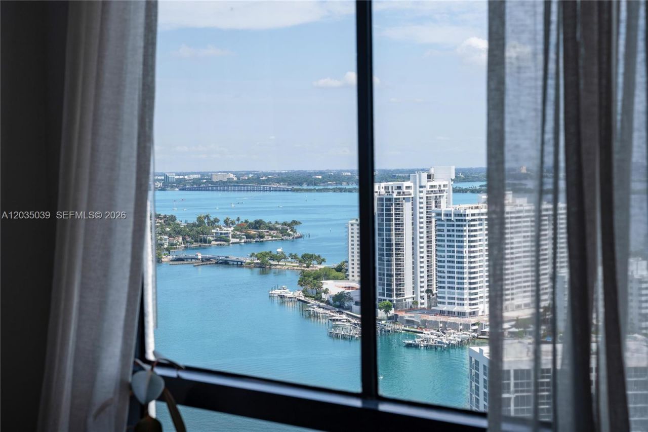 1330 West Ave, Unit 3001, Miami Beach, FL 33139 Photo