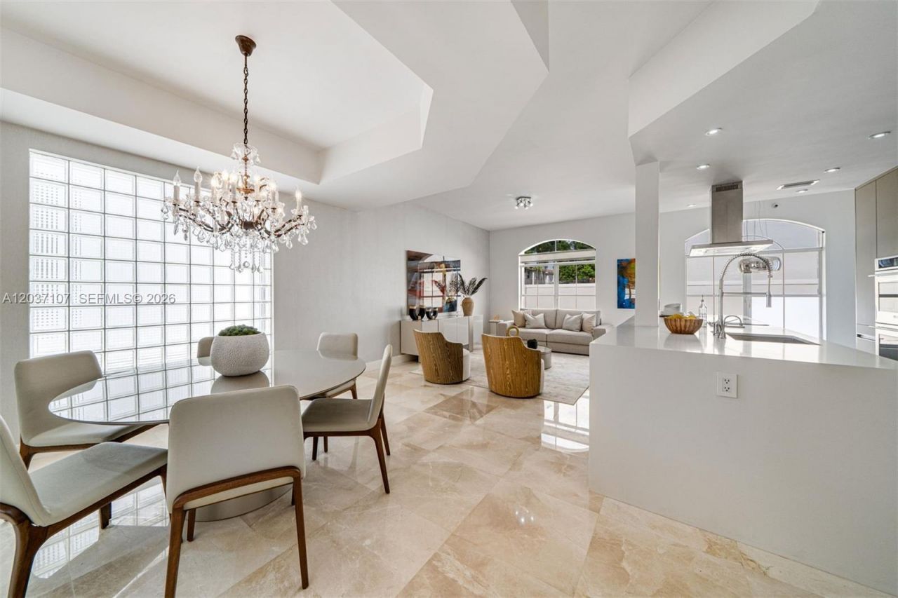 21156 NE 33rd Ave, Aventura, FL 33180 Photo