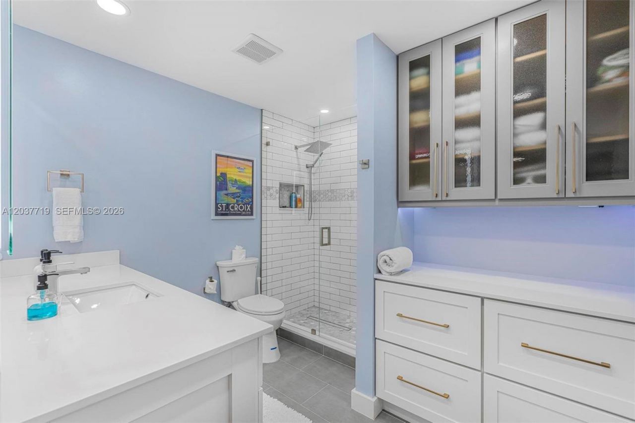 8770 Azalea Ct , Unit 203, Tamarac, FL 33321 Photo