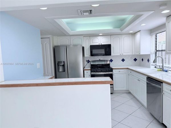 10532 SW 112th Ave , Miami, FL 33176