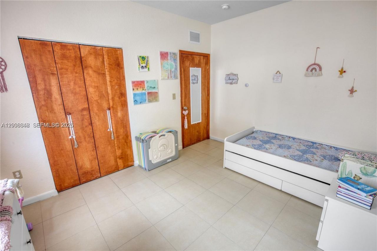 311 NW 95th St , Miami, FL 33150 Photo