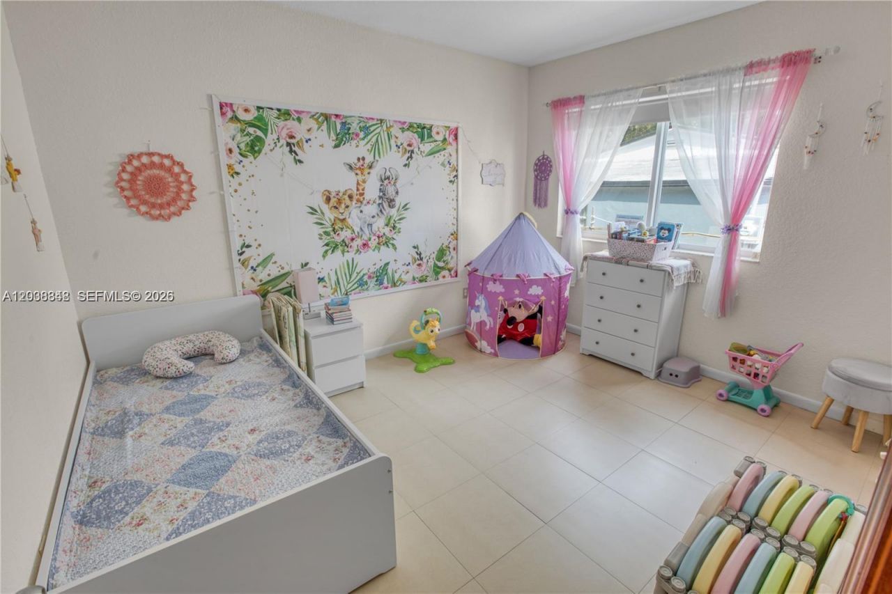 311 NW 95th St , Miami, FL 33150 Photo
