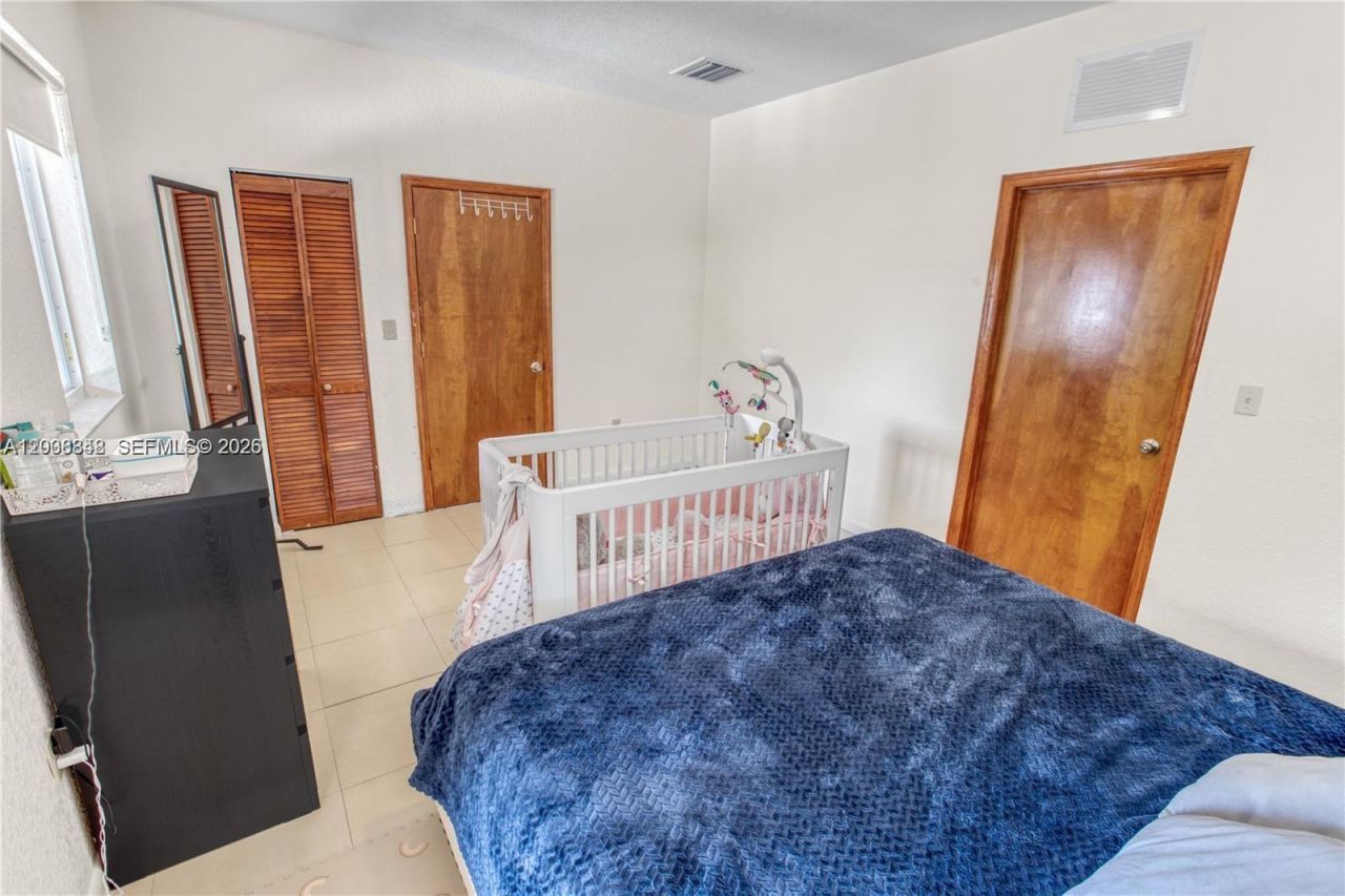 311 NW 95th St , Miami, FL 33150 Photo
