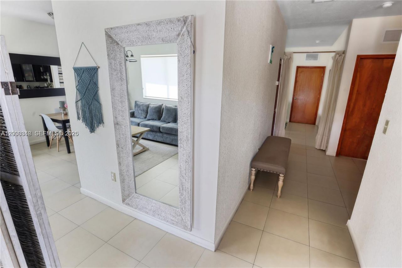 311 NW 95th St , Miami, FL 33150 Photo