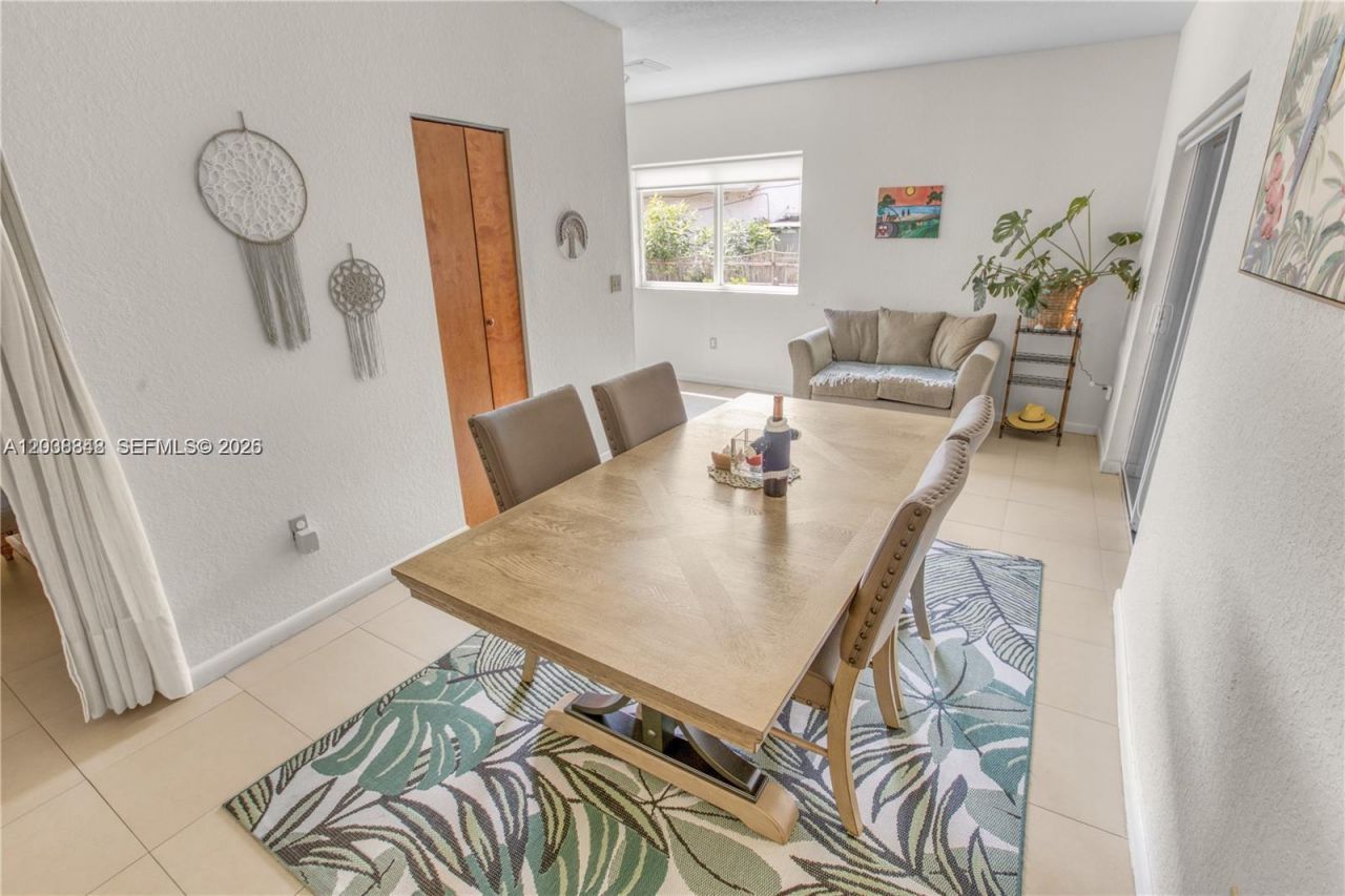 311 NW 95th St , Miami, FL 33150 Photo