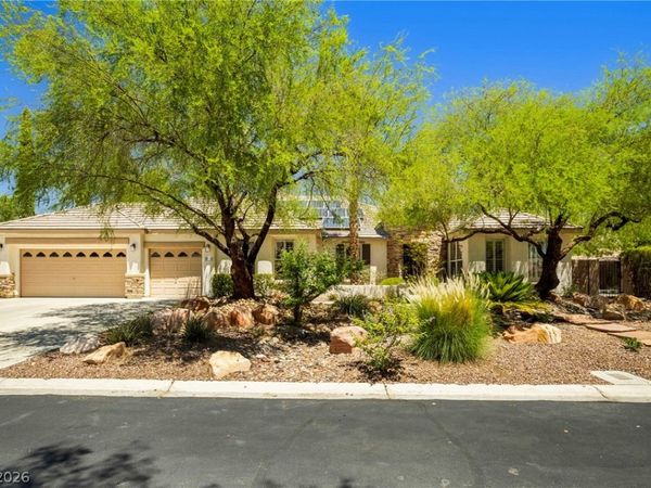 7220 Lake Farm Avenue, Las Vegas, NV 89131