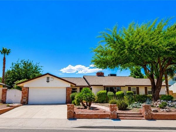 1209 Oak Tree Lane , Las Vegas, NV 89108