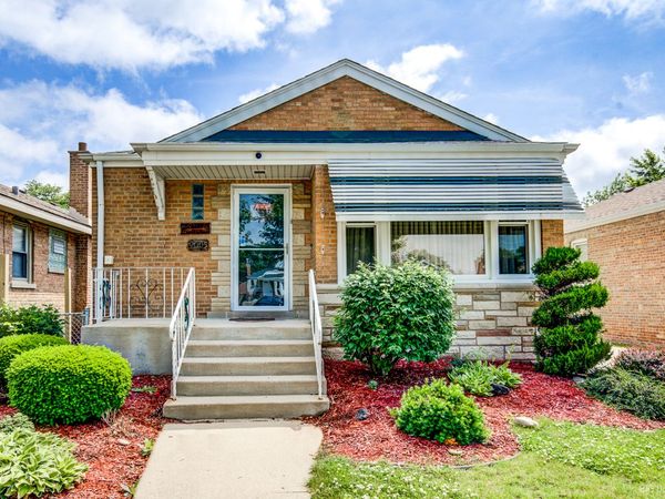 9005 S Utica Avenue , Evergreen Park, IL 60805