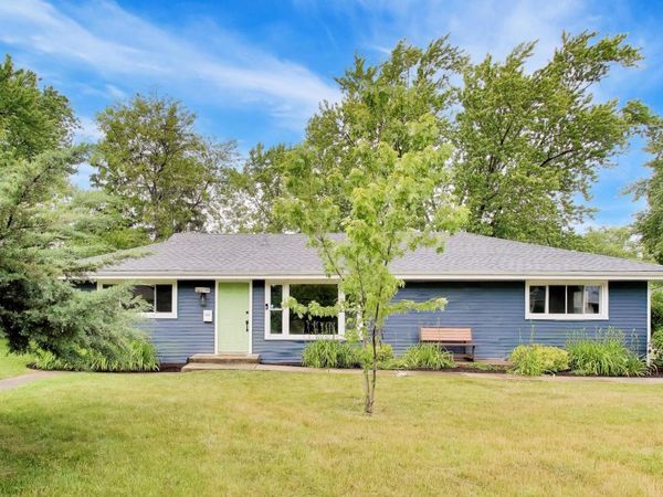 10 Rugby Road , Lake Zurich, IL 60047